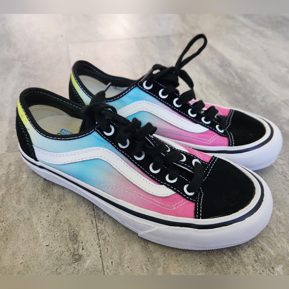 Vans Style  Skate Shoes Sneakers Ombre NWOT